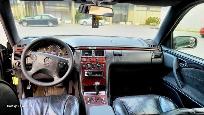 Mercedes E 220 1999, 460,000 km - 2.2 l - Bakı