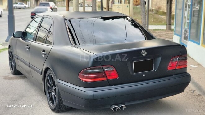 Mercedes E 220 1999, 460,000 km - 2.2 l - Bakı