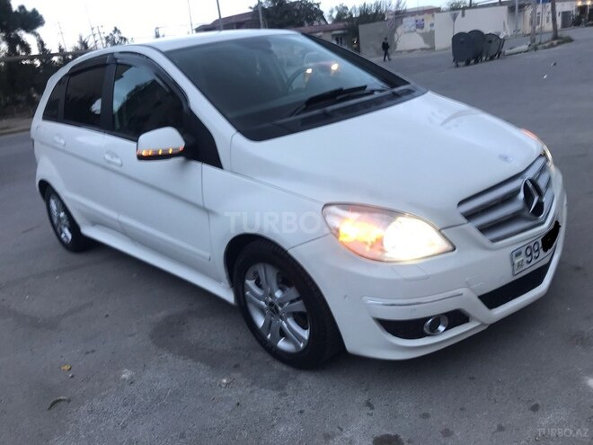 Mercedes B 180 2011, 174,000 km - 1.6 l - Sumqayıt