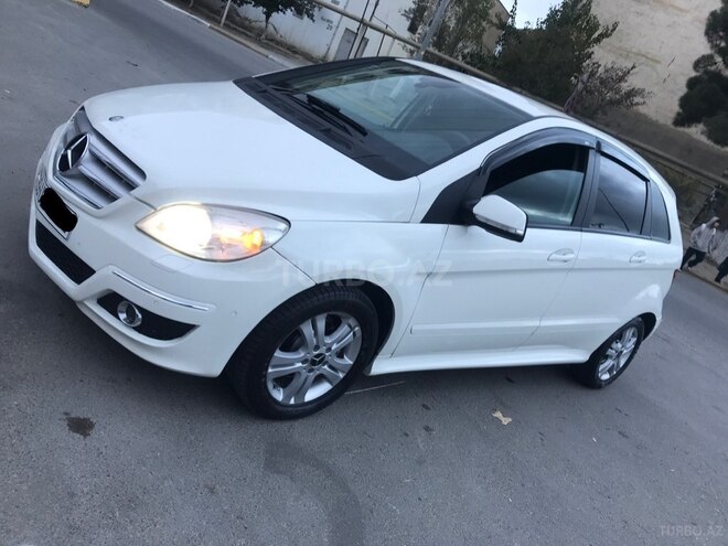 Mercedes B 180 2011, 174,000 km - 1.6 l - Sumqayıt