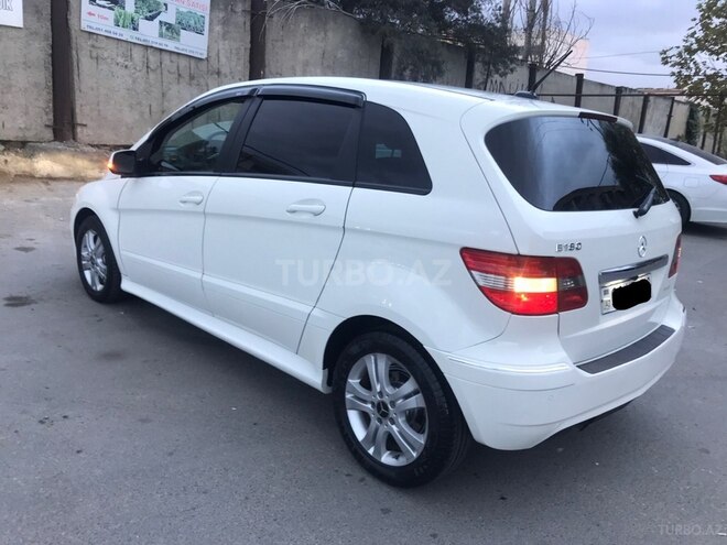Mercedes B 180 2011, 174,000 km - 1.6 l - Sumqayıt