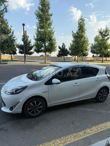 Toyota Aqua 2017, 128,000 km - 1.5 l - Bakı