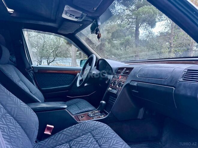Mercedes C 280 1996, 324,000 km - 2.8 l - Sumqayıt
