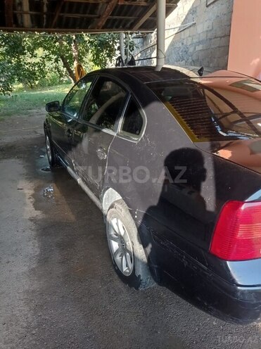 Volkswagen Passat 1998, 235,000 km - 1.8 l - Ağdaş
