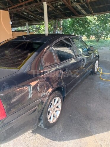 Volkswagen Passat 1998, 235,000 km - 1.8 l - Ağdaş