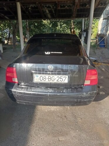 Volkswagen Passat 1998, 235,000 km - 1.8 l - Ağdaş