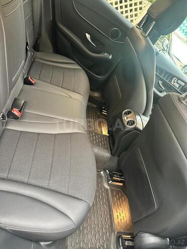 Mercedes GLC 200 4MATIC 2020, 28,000 km - 2.0 l - Bakı