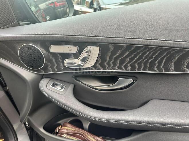Mercedes GLC 200 4MATIC 2020, 28,000 km - 2.0 l - Bakı