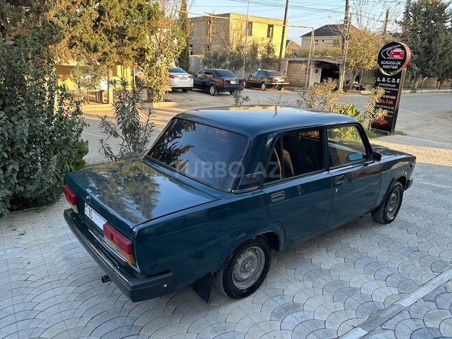 LADA (VAZ) 2107 2006, 150,000 km - 1.6 l - Salyan