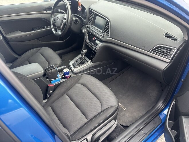 Hyundai Elantra 2017, 135,990 km - 2.0 l - Bakı