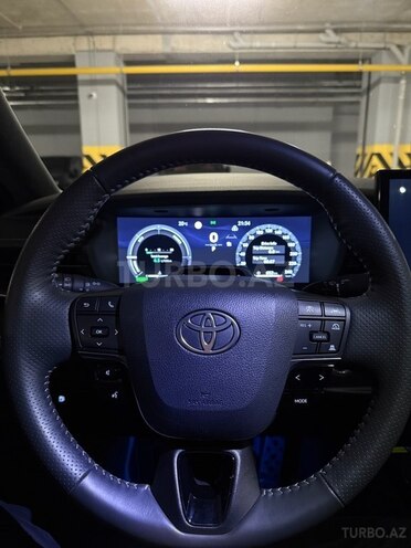 Toyota Camry 2024, 15,000 km - 2.0 l - Bakı