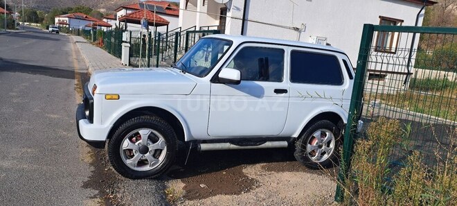 LADA (VAZ) Niva 2009, 220,000 km - 1.7 л - Laçın