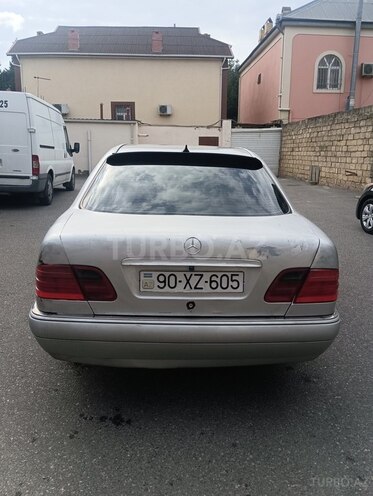 Mercedes E 200 1997, 680,000 km - 2.0 l - Bakı
