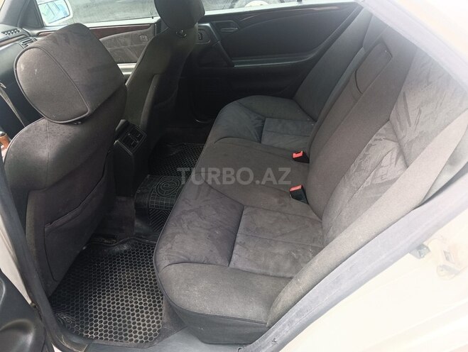 Mercedes E 200 1997, 680,000 km - 2.0 l - Bakı