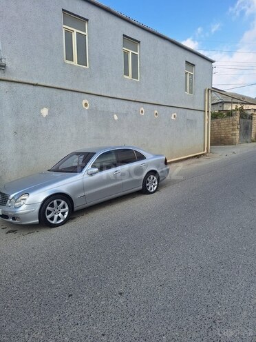 Mercedes E 270 2003, 470,001 km - 2.7 l - Bakı