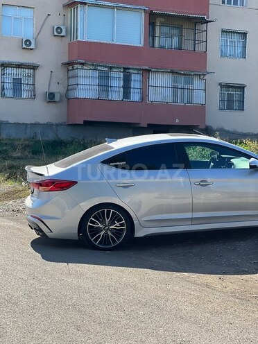Hyundai Elantra 2018, 80,467 km - 1.6 л - Gəncə