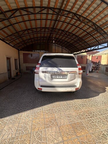 Toyota Land Cruiser Prado 2012, 340,000 km - 3.0 л - Bakı