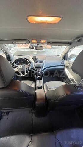Hyundai Accent 2015, 88,840 km - 1.4 л - Bakı