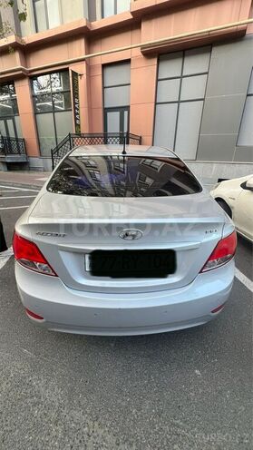Hyundai Accent 2015, 88,840 km - 1.4 л - Bakı