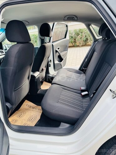 Volkswagen Polo 2019, 84,900 km - 1.6 l - Bakı