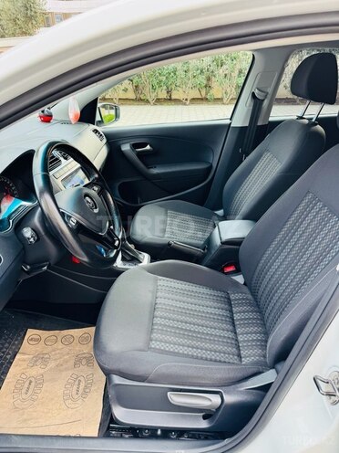 Volkswagen Polo 2019, 84,900 km - 1.6 l - Bakı