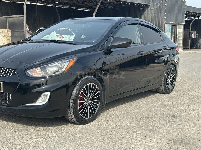 Hyundai Accent 2015, 130,000 km - 1.6 l - Bakı