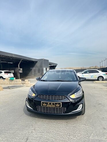 Hyundai Accent 2015, 130,000 km - 1.6 l - Bakı
