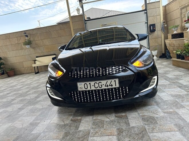 Hyundai Accent 2015, 130,000 km - 1.6 l - Bakı