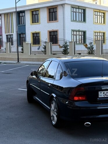 Opel Vectra 2001, 215,500 km - 1.6 l - Sumqayıt