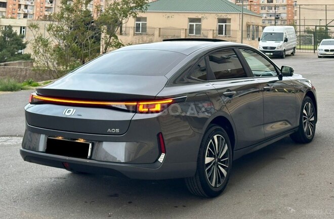 Changan Qiyuan A05 2025, 5,000 km - 1.5 л - Bakı