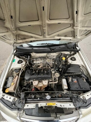 Nissan Sunny 2001, 450,000 km - 1.6 л - Bakı