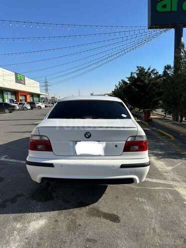 BMW 525 2001, 330,000 km - 2.5 l - Bakı