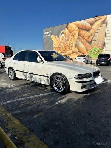 BMW 525 2001, 330,000 km - 2.5 l - Bakı