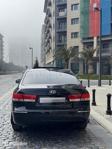 Hyundai Sonata 2009, 280,000 km - 2.4 l - Quba