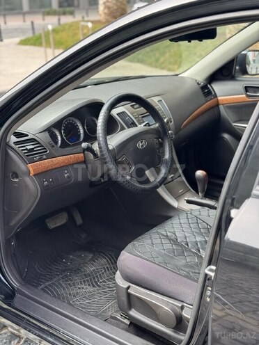 Hyundai Sonata 2009, 280,000 km - 2.4 l - Quba