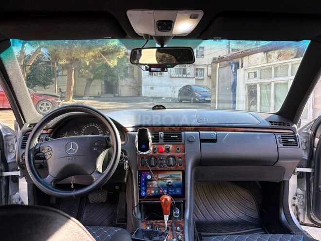 Mercedes E 240 2000, 270,000 km - 2.4 l - Bakı