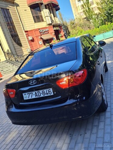 Hyundai Elantra-6