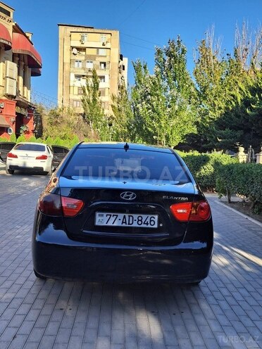 Hyundai Elantra-7