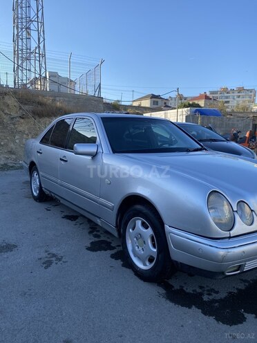 Mercedes E 220 1997, 380,000 km - 2.2 l - Bakı