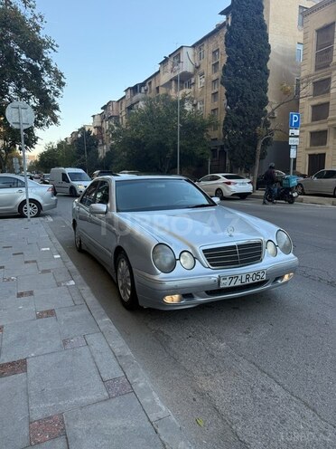 Mercedes E 320 2001, 340,000 km - 3.2 l - Bakı