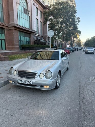 Mercedes E 320 2001, 340,000 km - 3.2 l - Bakı