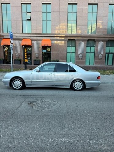 Mercedes E 320 2001, 340,000 km - 3.2 l - Bakı
