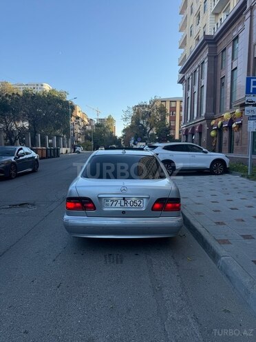 Mercedes E 320 2001, 340,000 km - 3.2 l - Bakı