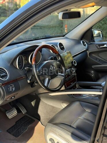 Mercedes GL 500 4MATIC 2009, 328,738 km - 5.5 л - Bakı