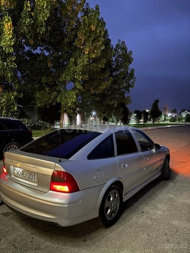 Opel Vectra 1999, 245,000 km - 1.6 l - Xaçmaz
