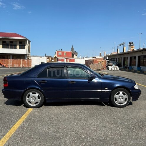 Mercedes C 230 1997, 390,000 km - 2.3 l - Sumqayıt