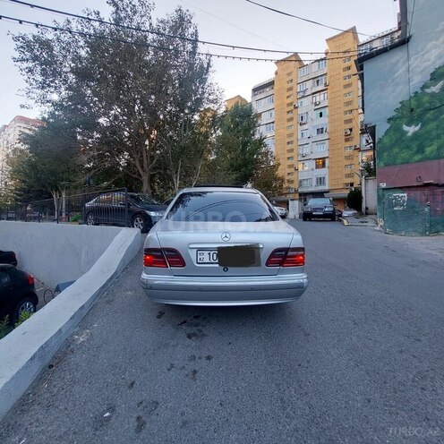 Mercedes E 230 1996, 395,000 km - 2.3 l - Bakı