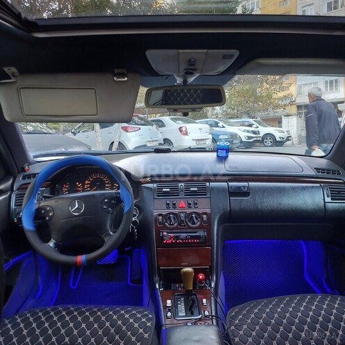 Mercedes E 230 1996, 395,000 km - 2.3 l - Bakı