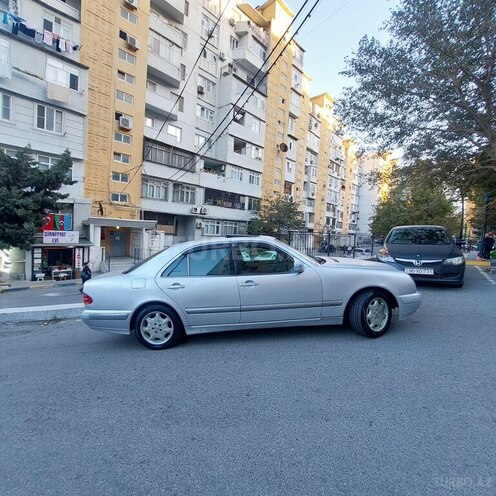 Mercedes E 230 1996, 395,000 km - 2.3 l - Bakı
