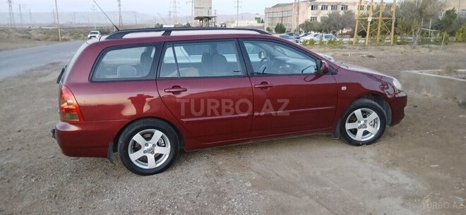 Toyota Corolla 2004, 317,342 km - 1.4 l - Bakı